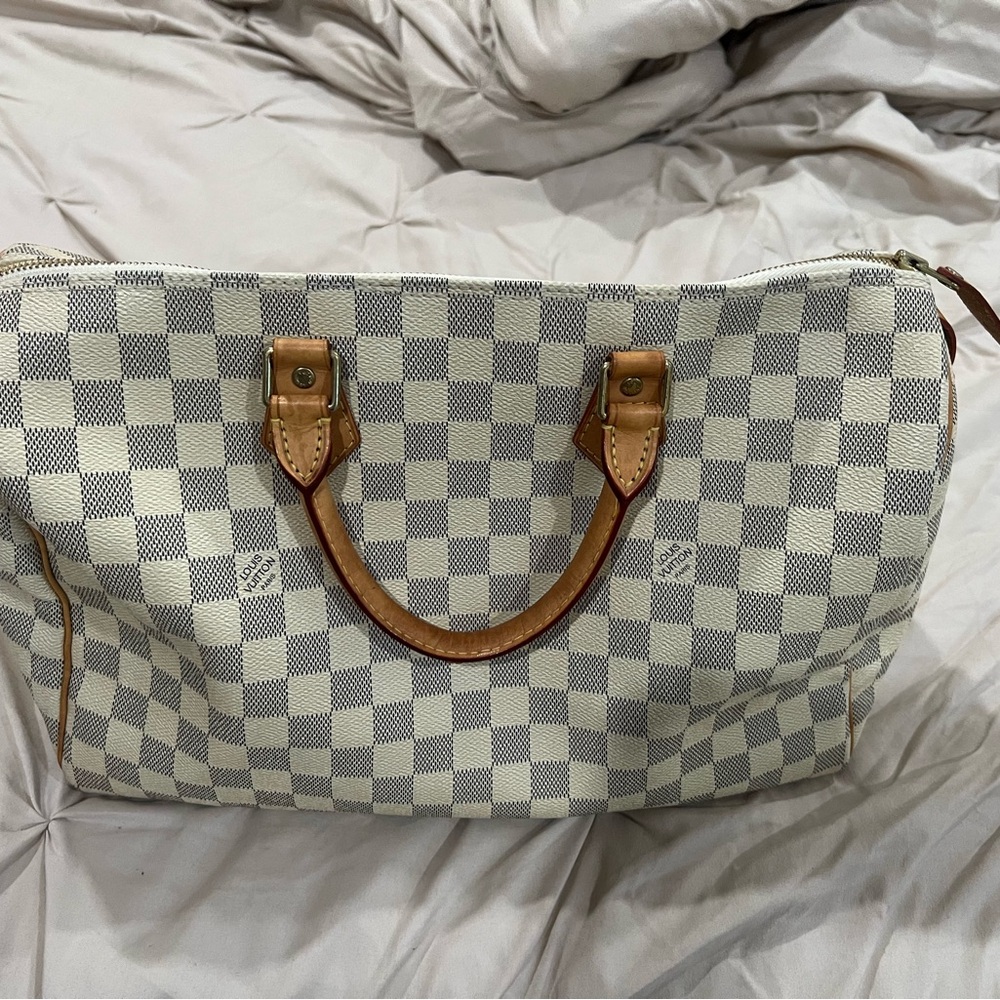 Louis Vuitton Speedy 40